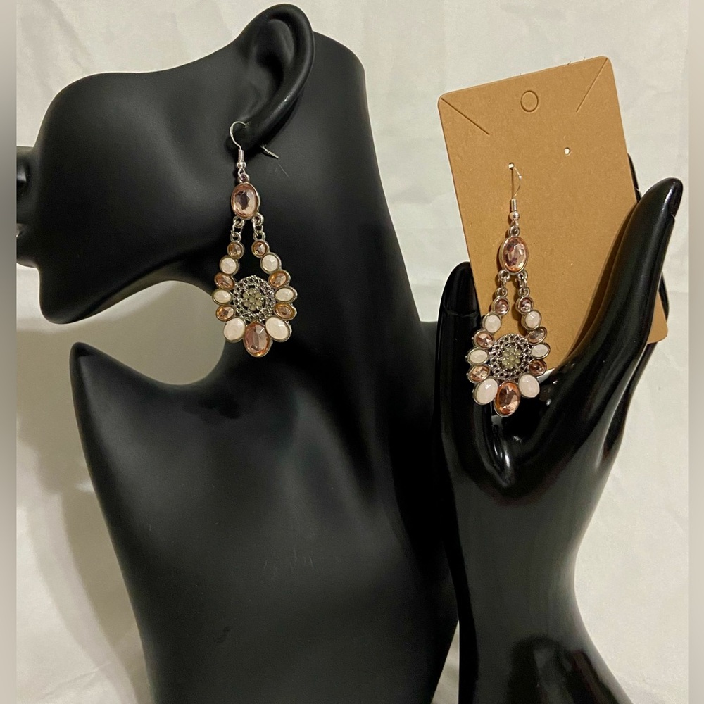 Dangling earrings womens color baby pink & light pearl pink NWOT